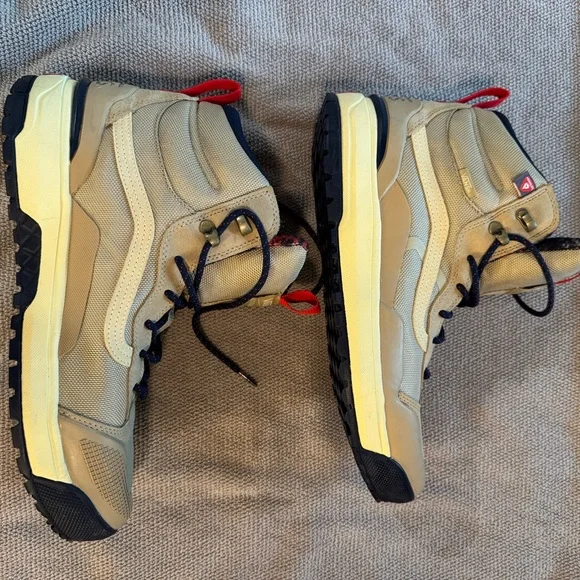 Vans MTE Ultra Range Boots - Picture 3 of 5